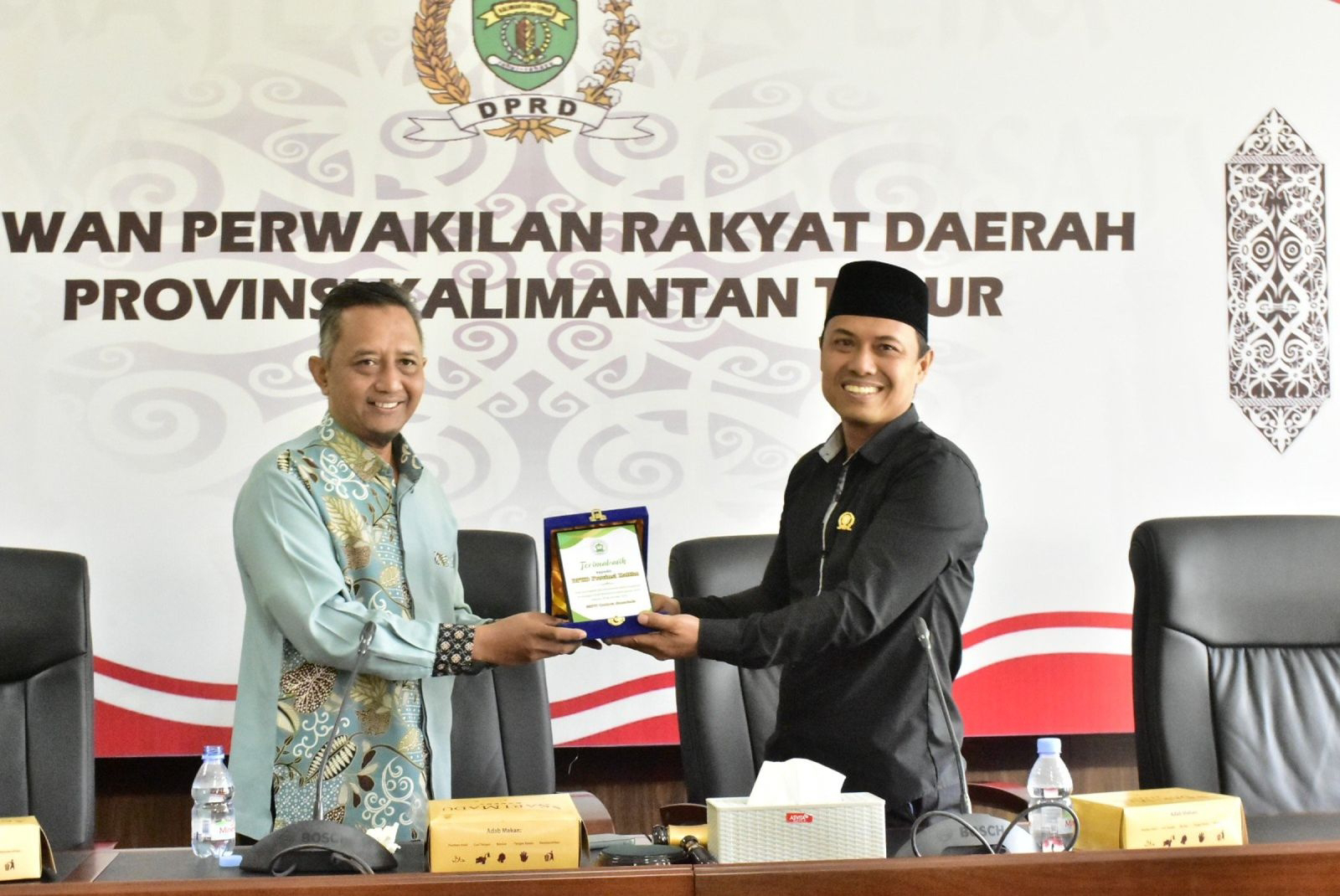 Encik Wardani Bekali Pelajar SMP IT Cordova Samarinda Pemahaman Tugas dan Fungsi DPRD Kaltim